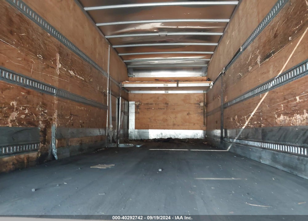 2017 KENWORTH T3 SERIES VIN: 2NKHHM6XXHM168796