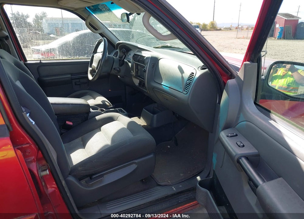 2005 FORD EXPLORER SPORT TRAC ADRENALIN/XLS/XLT VIN: 1FMZU67K35UB82648