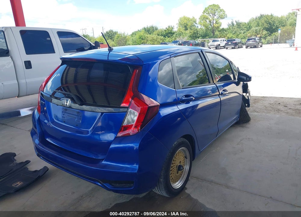 2019 HONDA FIT LX VIN: 3HGGK5H44KM722862