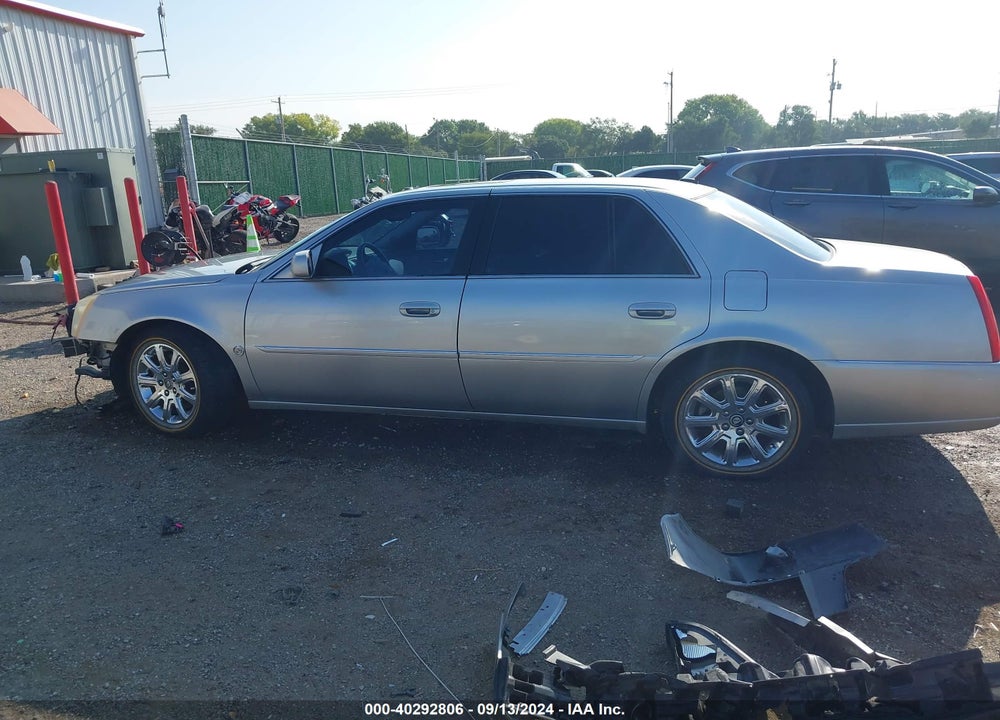 2008 CADILLAC DTS 1SC VIN: 1G6KD57Y18U143083