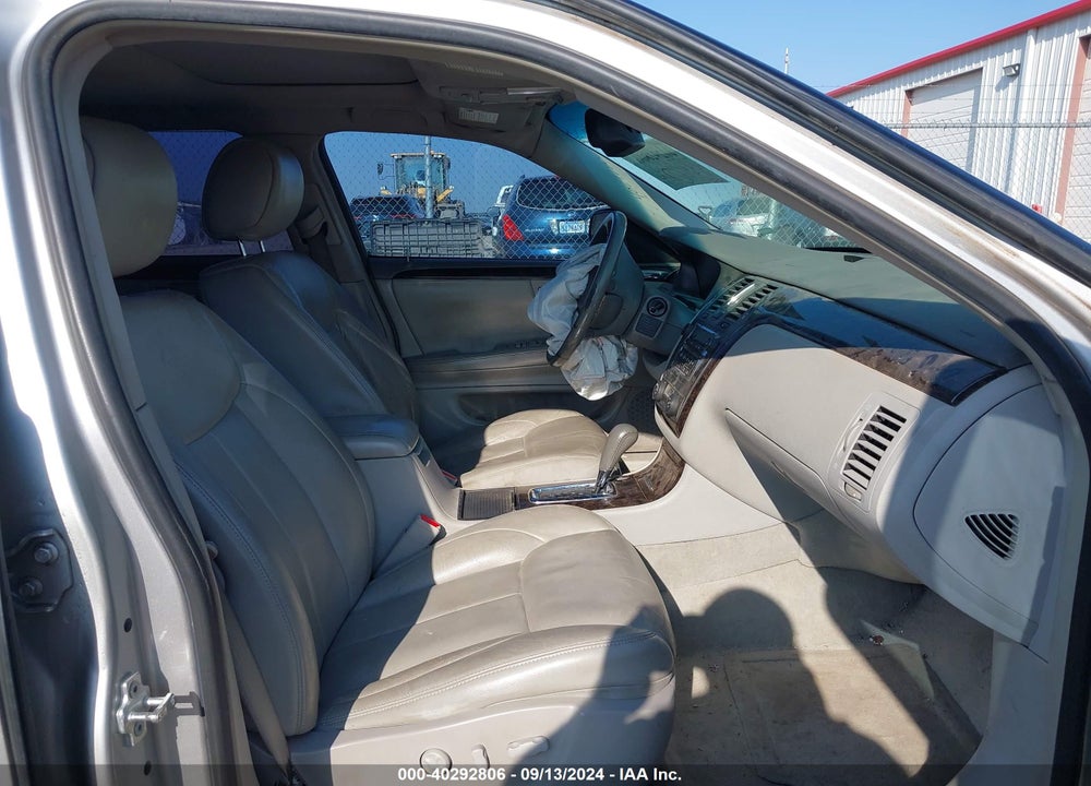2008 CADILLAC DTS 1SC VIN: 1G6KD57Y18U143083