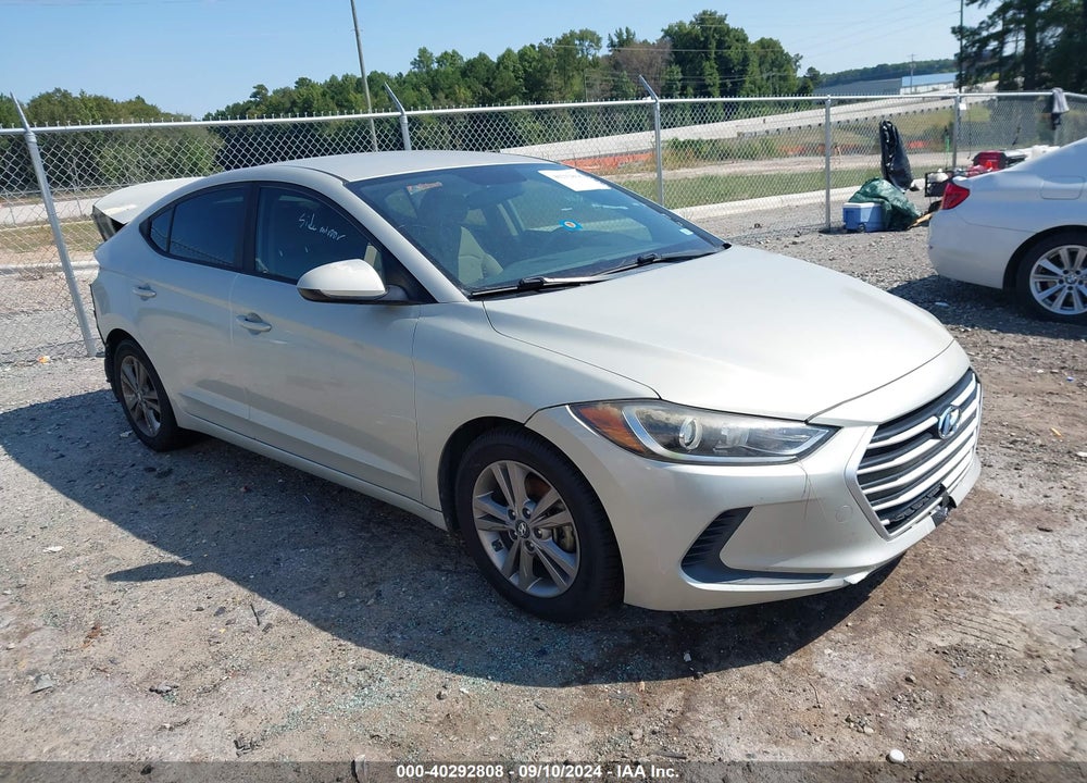 2017 HYUNDAI ELANTRA SE VIN: KMHD84LFXHU136945