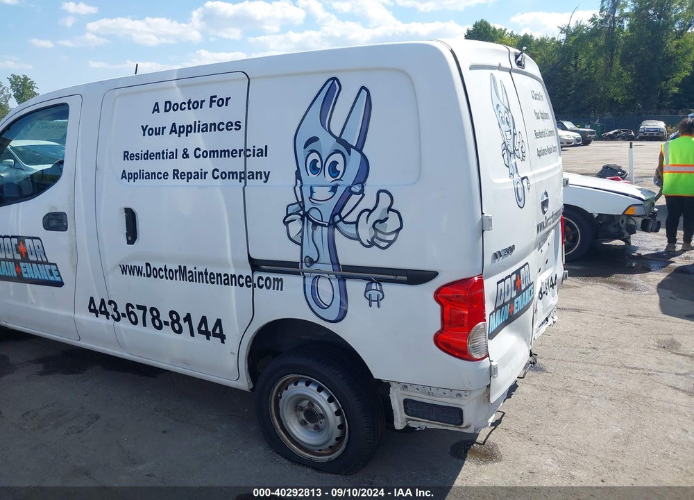 2015 NISSAN NV200 S/SV VIN: 3N6CM0KN3FK720241