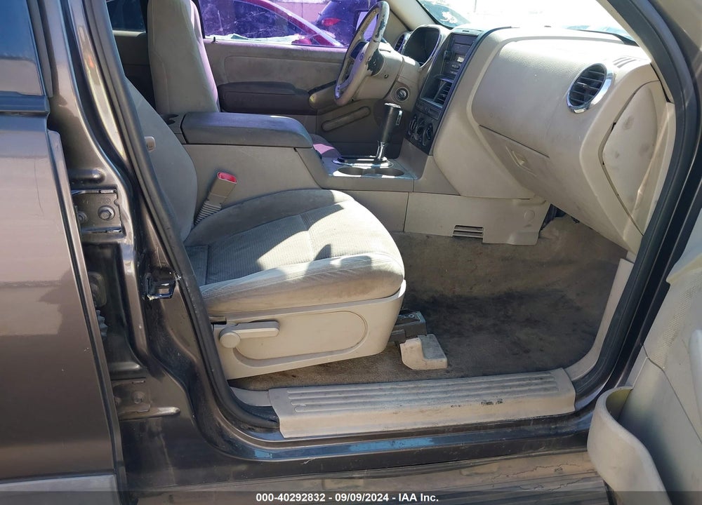 2006 FORD EXPLORER XLT VIN: 1FMEU73E66UA71789