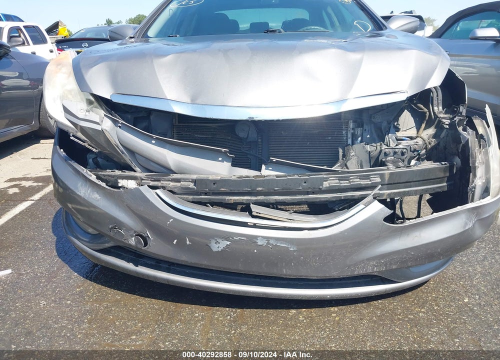 2013 HYUNDAI SONATA GLS VIN: 5NPEB4AC4DH683703
