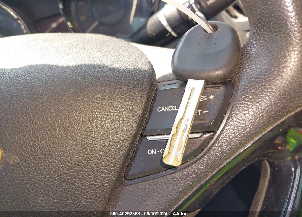 2013 HYUNDAI SONATA GLS VIN: 5NPEB4AC4DH683703