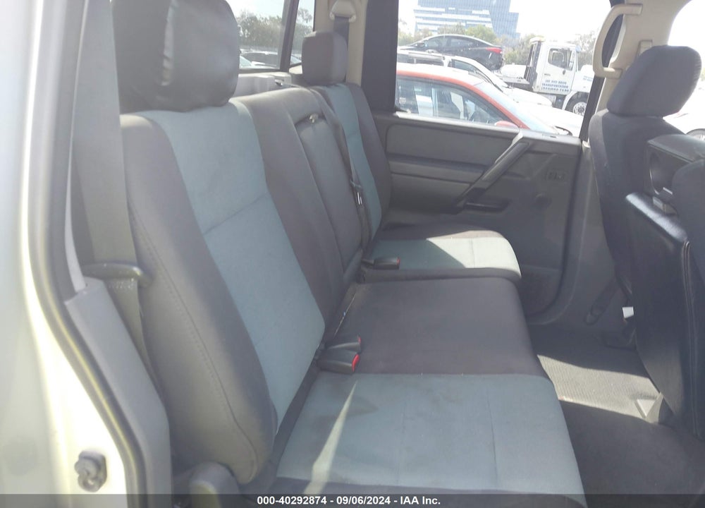 2007 NISSAN TITAN LE/SE/XE VIN: 1N6AA07AX7N240375