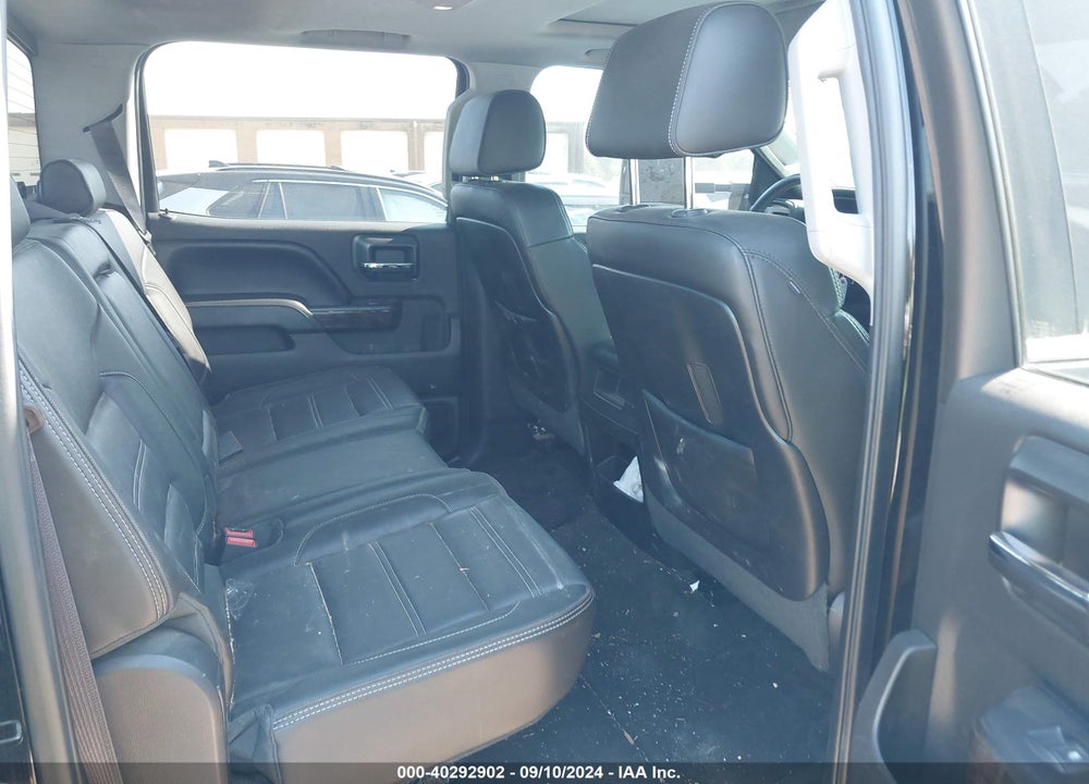2015 GMC SIERRA 2500HD DENALI VIN: 1GT120E80FF636372