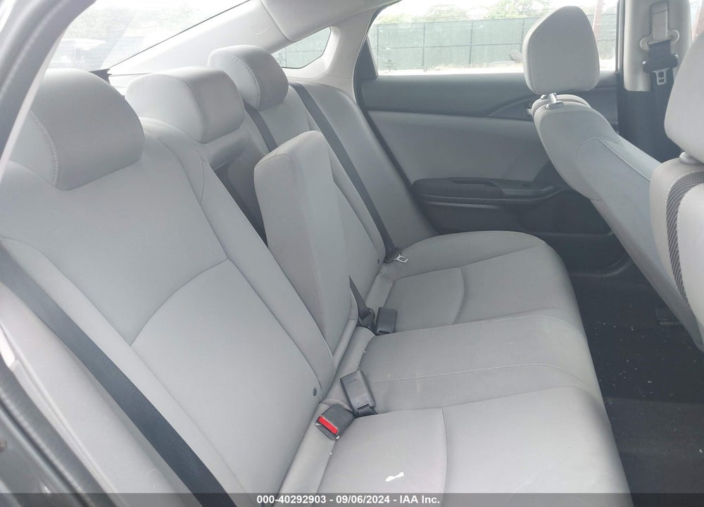 2018 HONDA CIVIC EX VIN: 2HGFC2F71JH516674