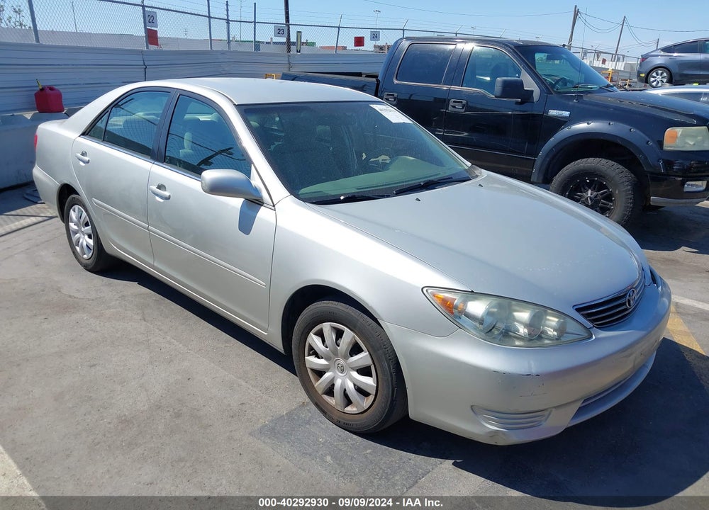 2005 TOYOTA CAMRY LE VIN: 4T1BE32K75U560152