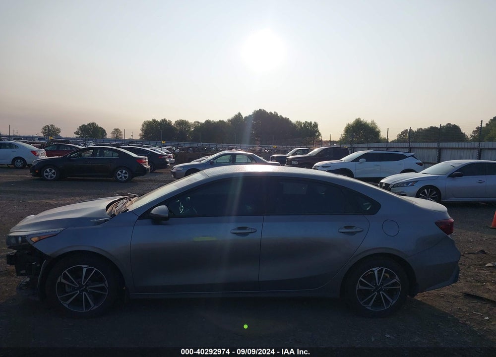 2022 KIA FORTE LXS VIN: 3KPF24AD8NE482082