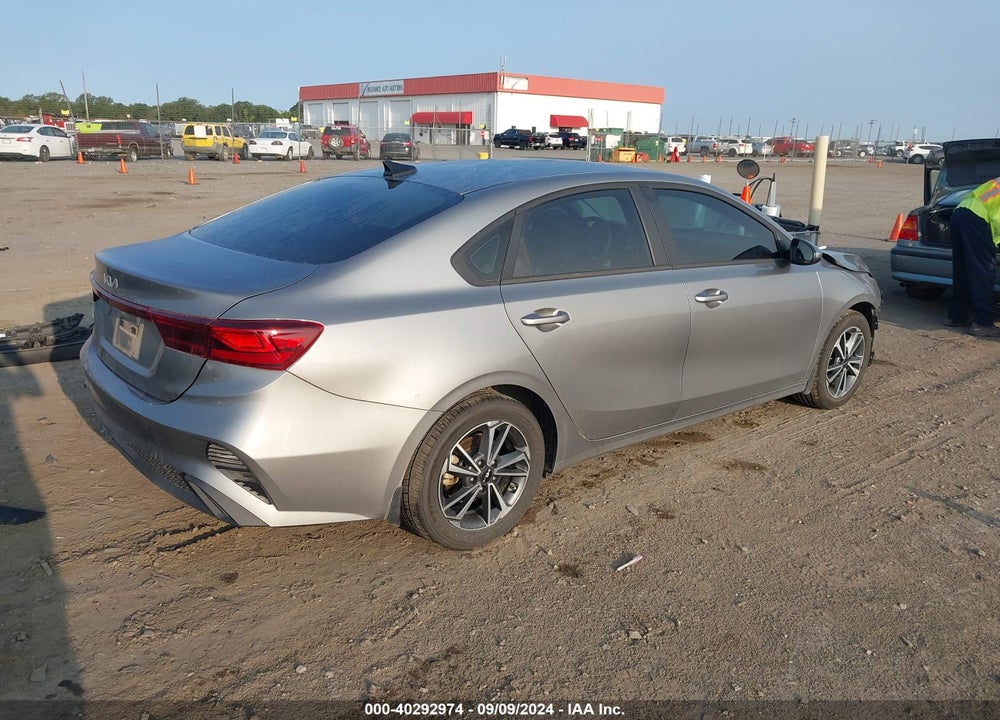 2022 KIA FORTE LXS VIN: 3KPF24AD8NE482082