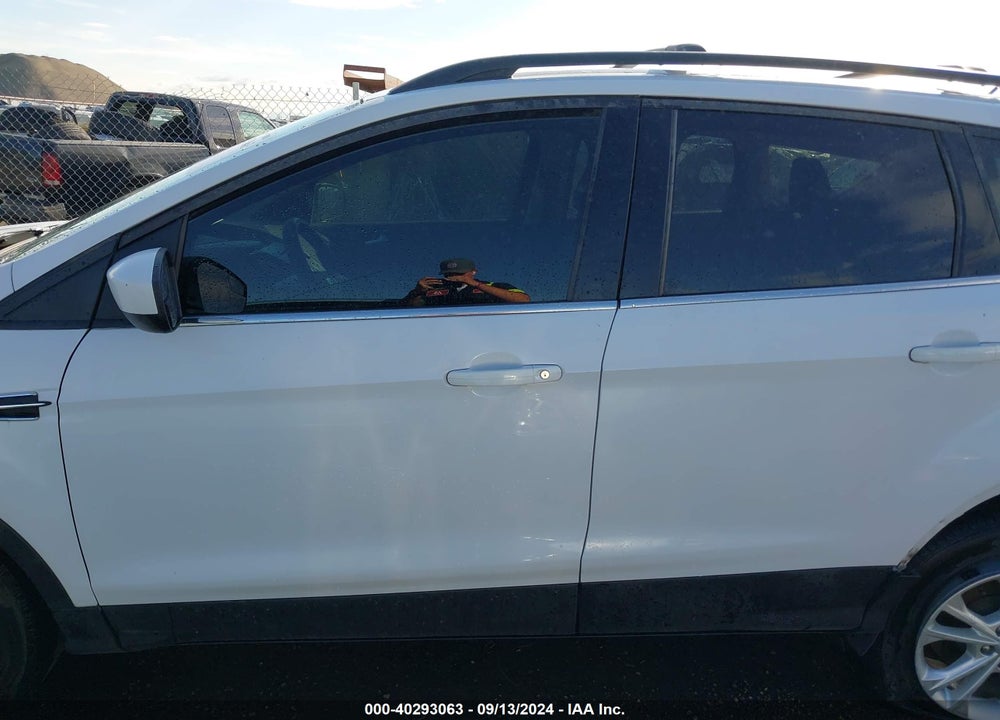 2017 FORD ESCAPE SE VIN: 1FMCU0GD3HUE80755