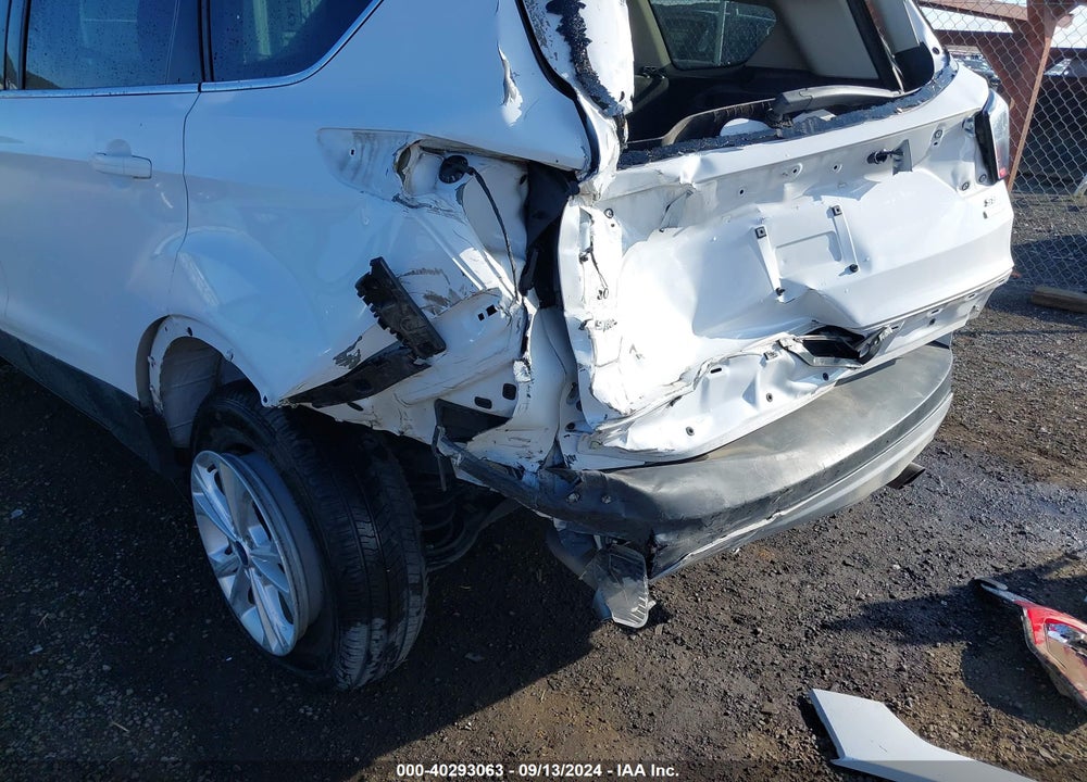 2017 FORD ESCAPE SE VIN: 1FMCU0GD3HUE80755
