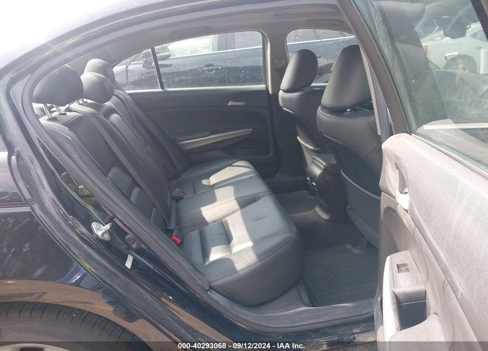 2010 HONDA ACCORD 2.4 EX-L VIN: 1HGCP2F84AA032030