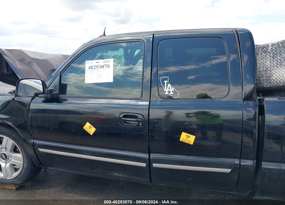 2005 CHEVROLET SILVERADO 1500 LS VIN: 2GCEC19T351215464