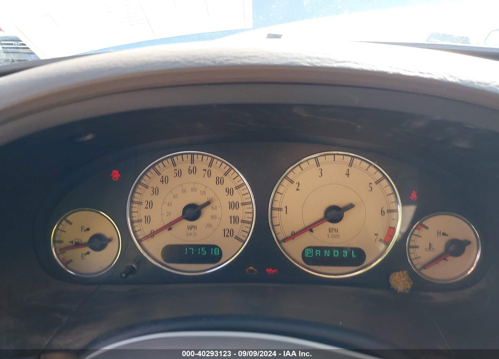2003 CHRYSLER TOWN & COUNTRY LIMITED VIN: 2C8GP64L93R141188