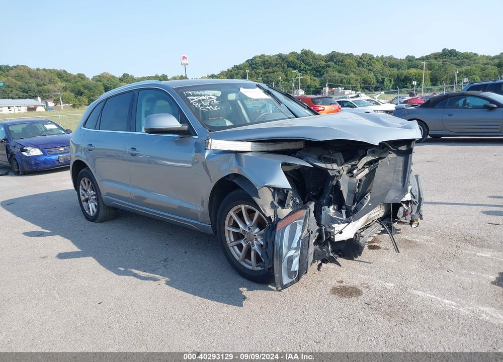 2011 AUDI Q5 2.0T PREMIUM VIN: WA1CFAFP7BA058183