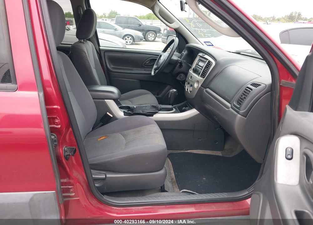2005 MAZDA TRIBUTE I VIN: 4F2YZ02Z45KM52209