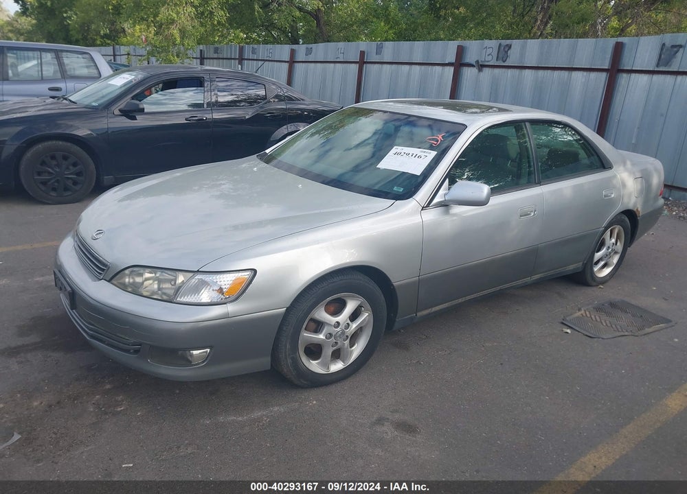 2001 LEXUS ES 300 VIN: JT8BF28G810324981