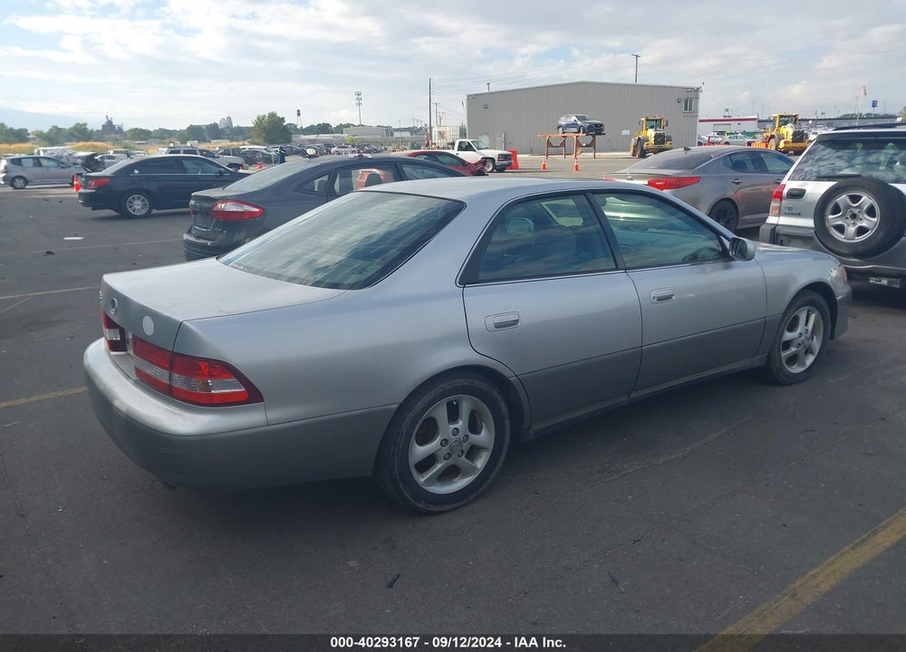 2001 LEXUS ES 300 VIN: JT8BF28G810324981