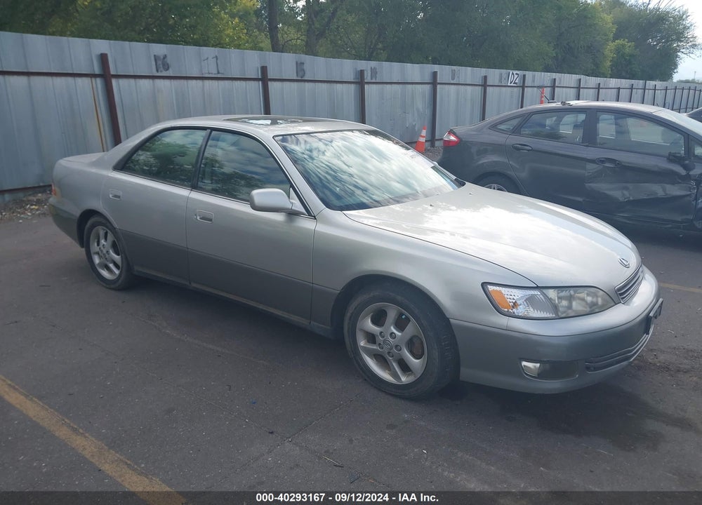 2001 LEXUS ES 300 VIN: JT8BF28G810324981