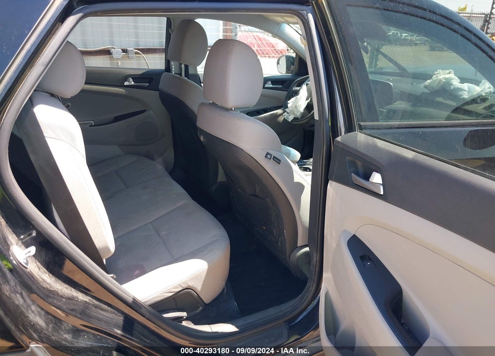 2019 HYUNDAI TUCSON SE VIN: KM8J23A48KU060410