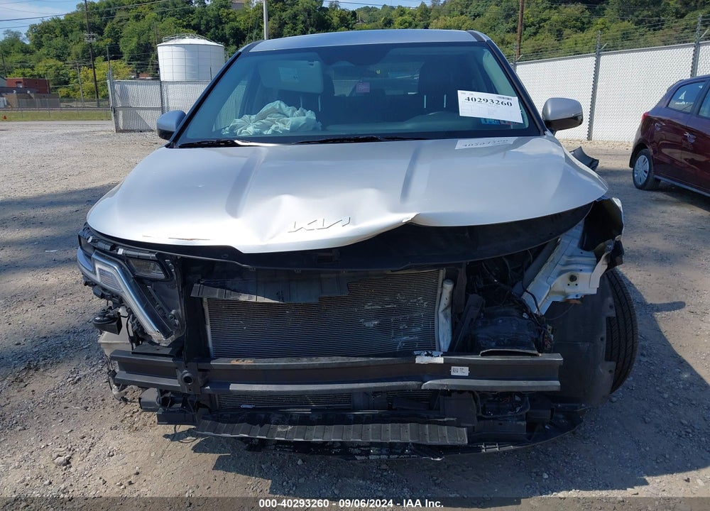 2023 KIA CARNIVAL MPV LX SEAT PACKAGE VIN: KNDNB4H38P6193124