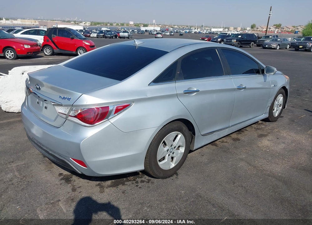 2012 HYUNDAI SONATA HYBRID VIN: KMHEC4A45CA055432