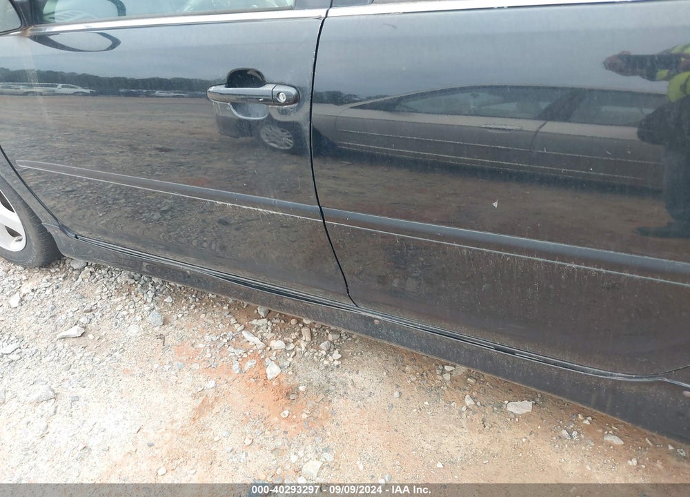 2005 TOYOTA CAMRY SE VIN: 4T1BE32KX5U028572