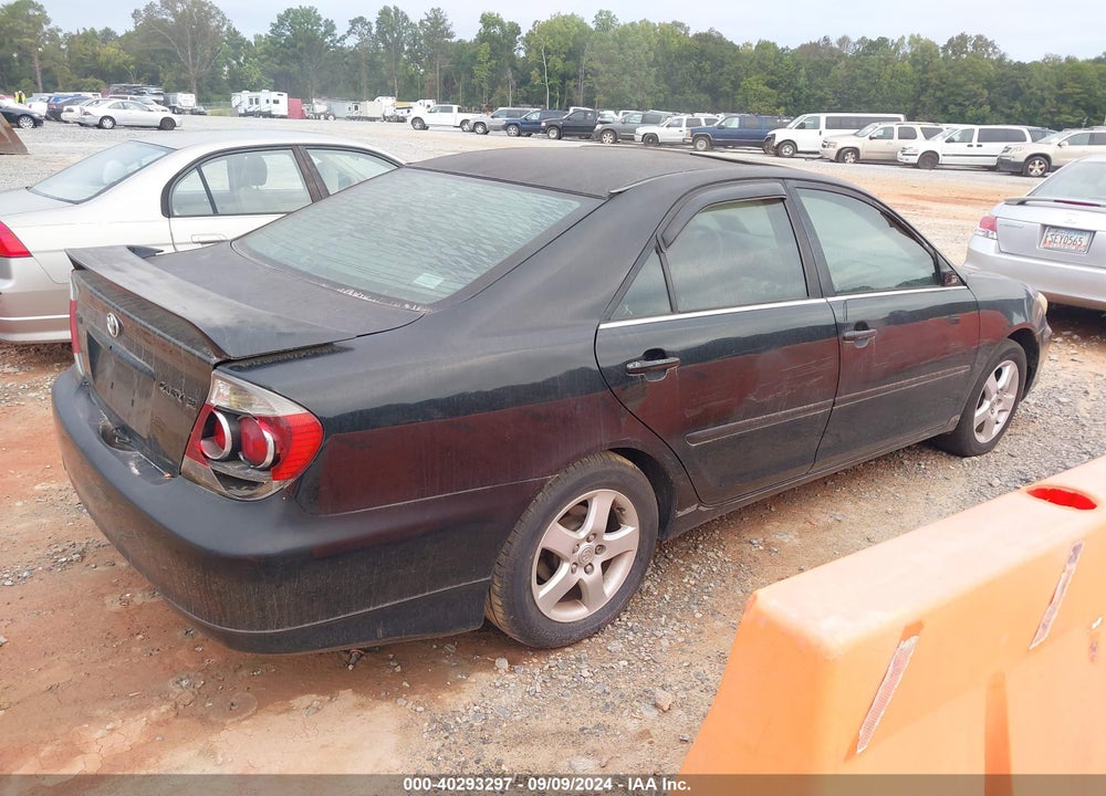 2005 TOYOTA CAMRY SE VIN: 4T1BE32KX5U028572