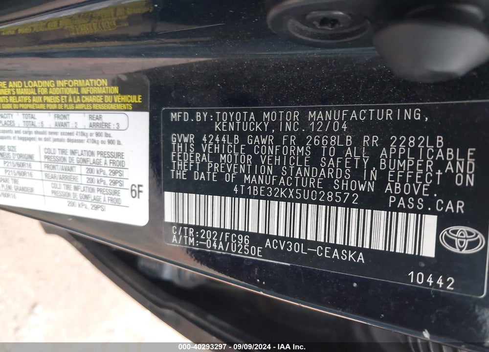 2005 TOYOTA CAMRY SE VIN: 4T1BE32KX5U028572