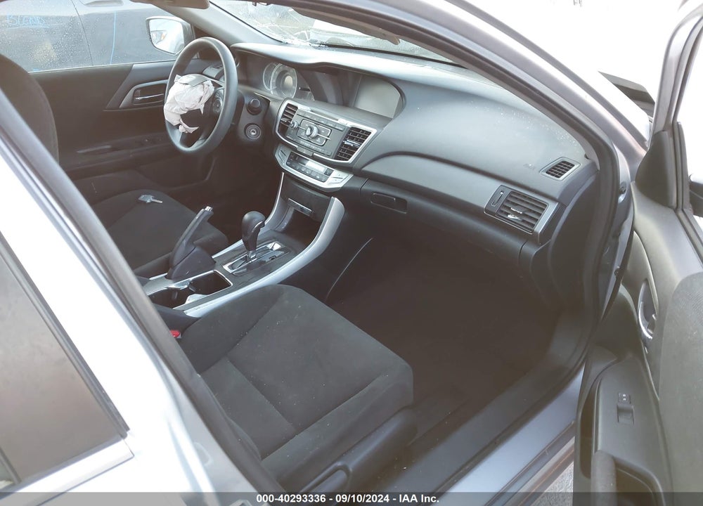2013 HONDA ACCORD LX VIN: 1HGCR2F33DA101261