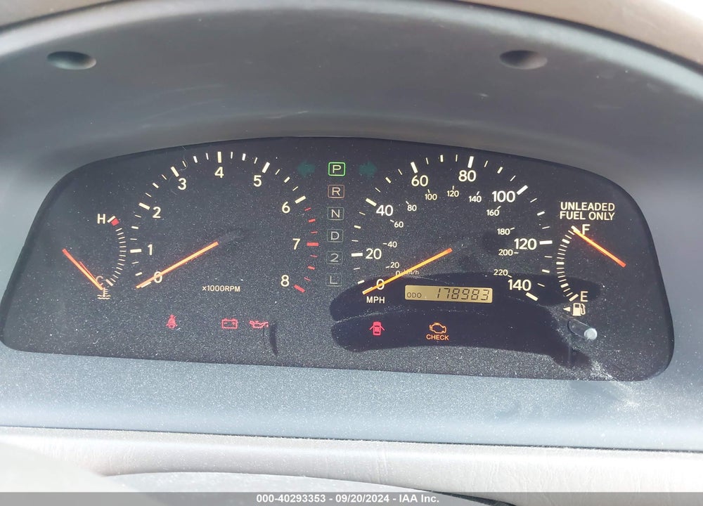 2000 LEXUS ES 300 VIN: JT8BF28G7Y5092970
