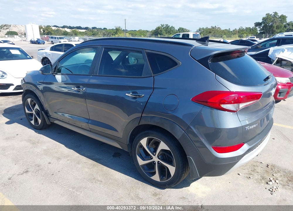 2017 HYUNDAI TUCSON LIMITED VIN: KM8J3CA20HU275588
