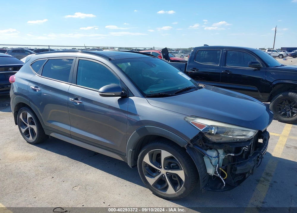 2017 HYUNDAI TUCSON LIMITED VIN: KM8J3CA20HU275588