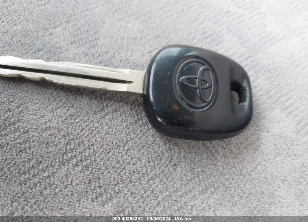 2003 TOYOTA PRIUS VIN: JT2BK18U630071412