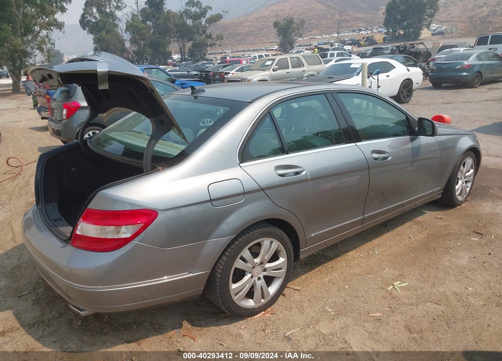 2009 MERCEDES-BENZ C 300 LUXURY/SPORT VIN: WDDGF54X69R046822