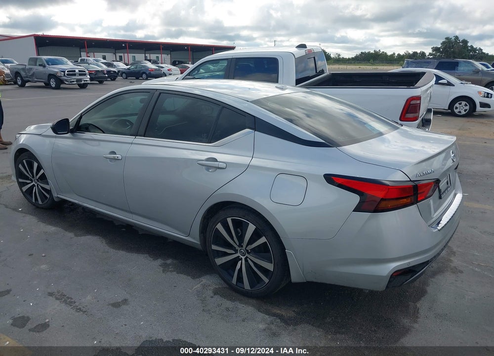 2022 NISSAN ALTIMA SR FWD VIN: 1N4BL4CV4NN395895