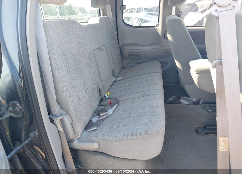 2001 TOYOTA TUNDRA SR5 V8 VIN: 5TBRT34111S138804