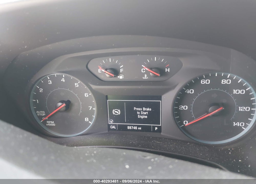 2018 CHEVROLET EQUINOX LT VIN: 2GNAXKEX4J6171030