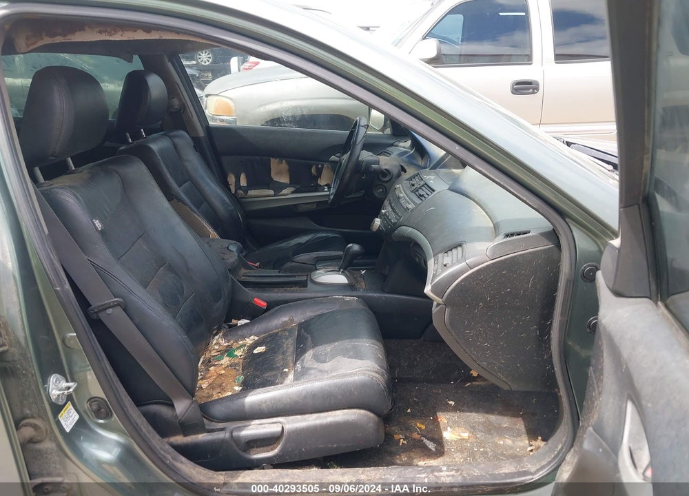 2010 HONDA ACCORD 2.4 EX-L VIN: 1HGCP2F81AA168437