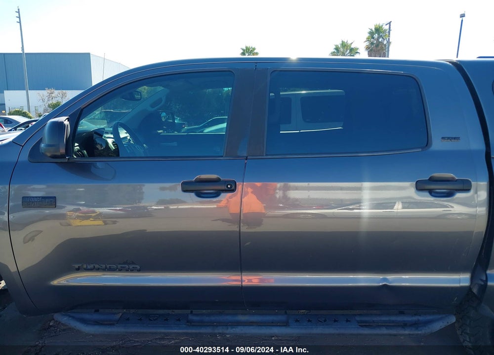 2019 TOYOTA TUNDRA SR5 5.7L V8 VIN: 5TFDY5F15KX808698
