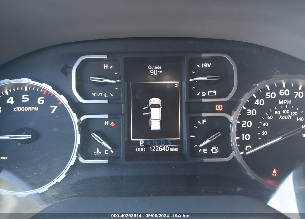 2019 TOYOTA TUNDRA SR5 5.7L V8 VIN: 5TFDY5F15KX808698