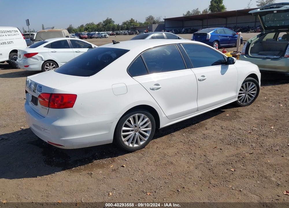 2012 VOLKSWAGEN JETTA 2.5L SEL VIN: 3VWLP7AJXCM319932