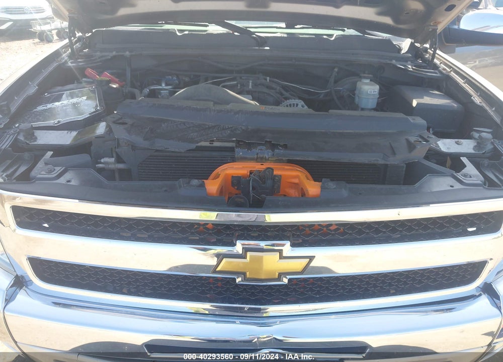2013 CHEVROLET SILVERADO 1500 LT VIN: 3GCUKSE27DG265923