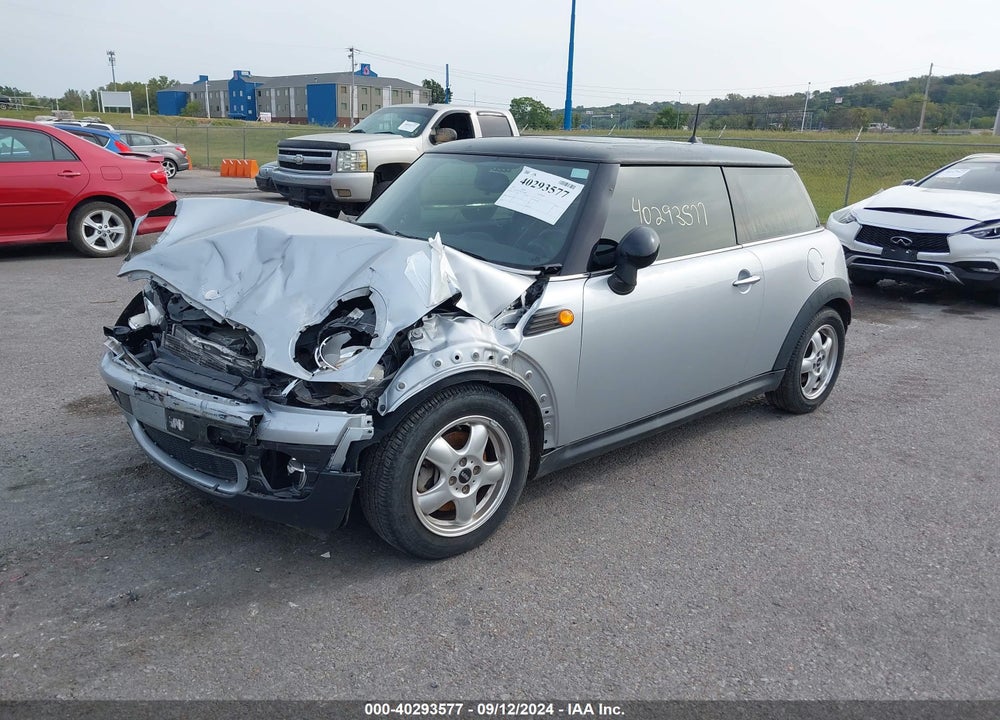 2007 MINI COOPER VIN: WMWMF33587TL68862