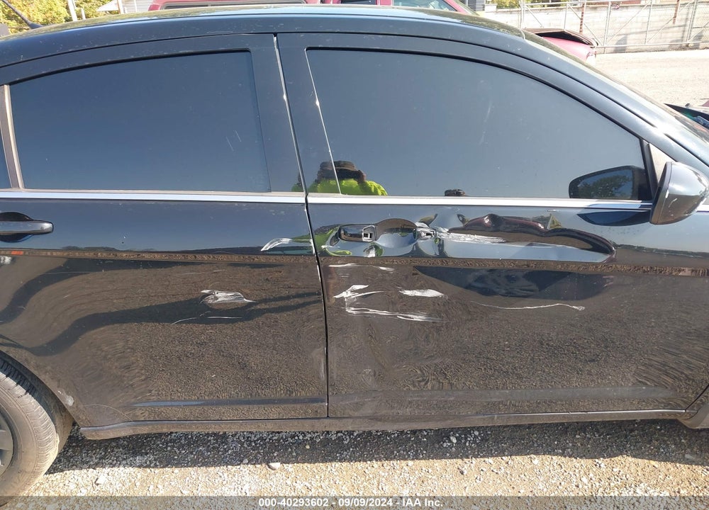 2013 CHRYSLER 200 LX VIN: 1C3CCBAB2DN559532