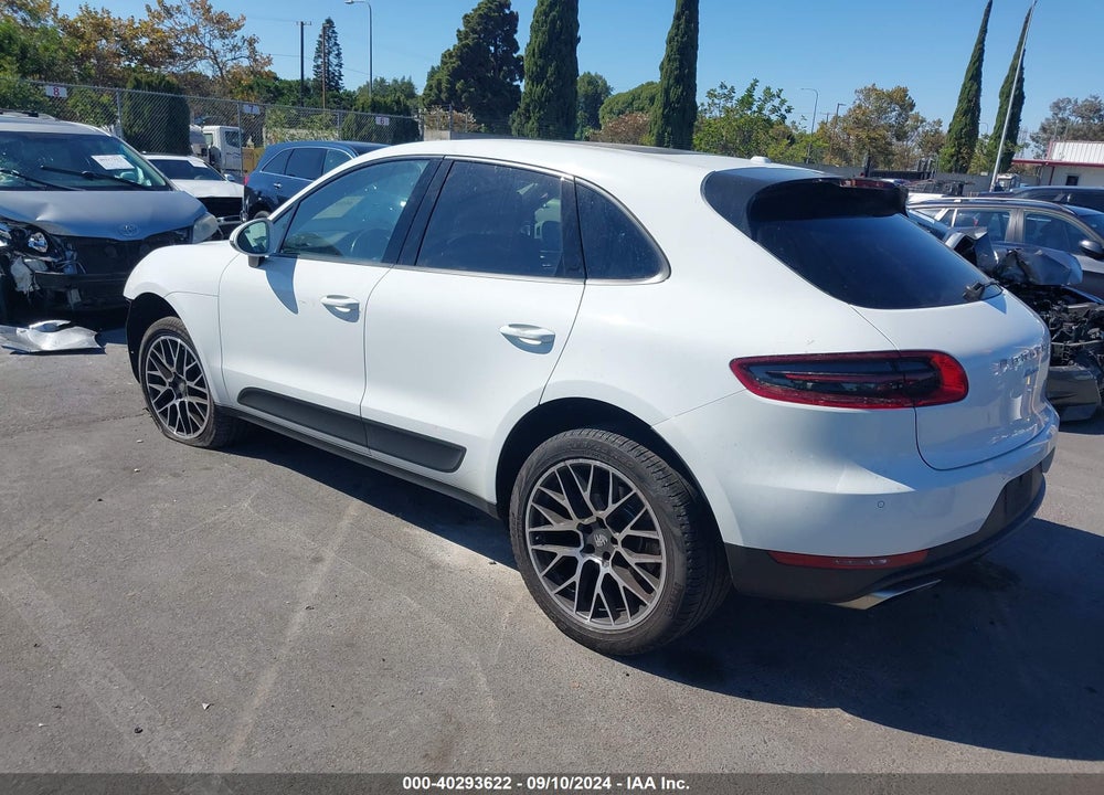 2017 PORSCHE MACAN VIN: WP1AA2A59HLB01974