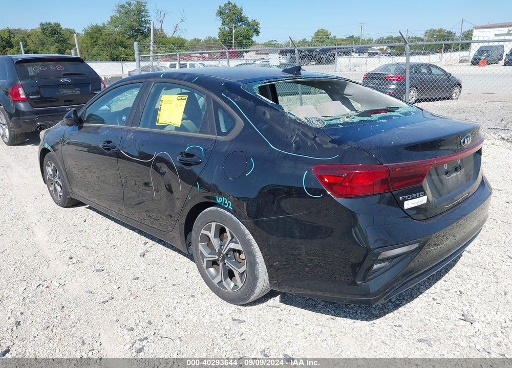 2021 KIA FORTE LXS VIN: 3KPF24AD0ME378071